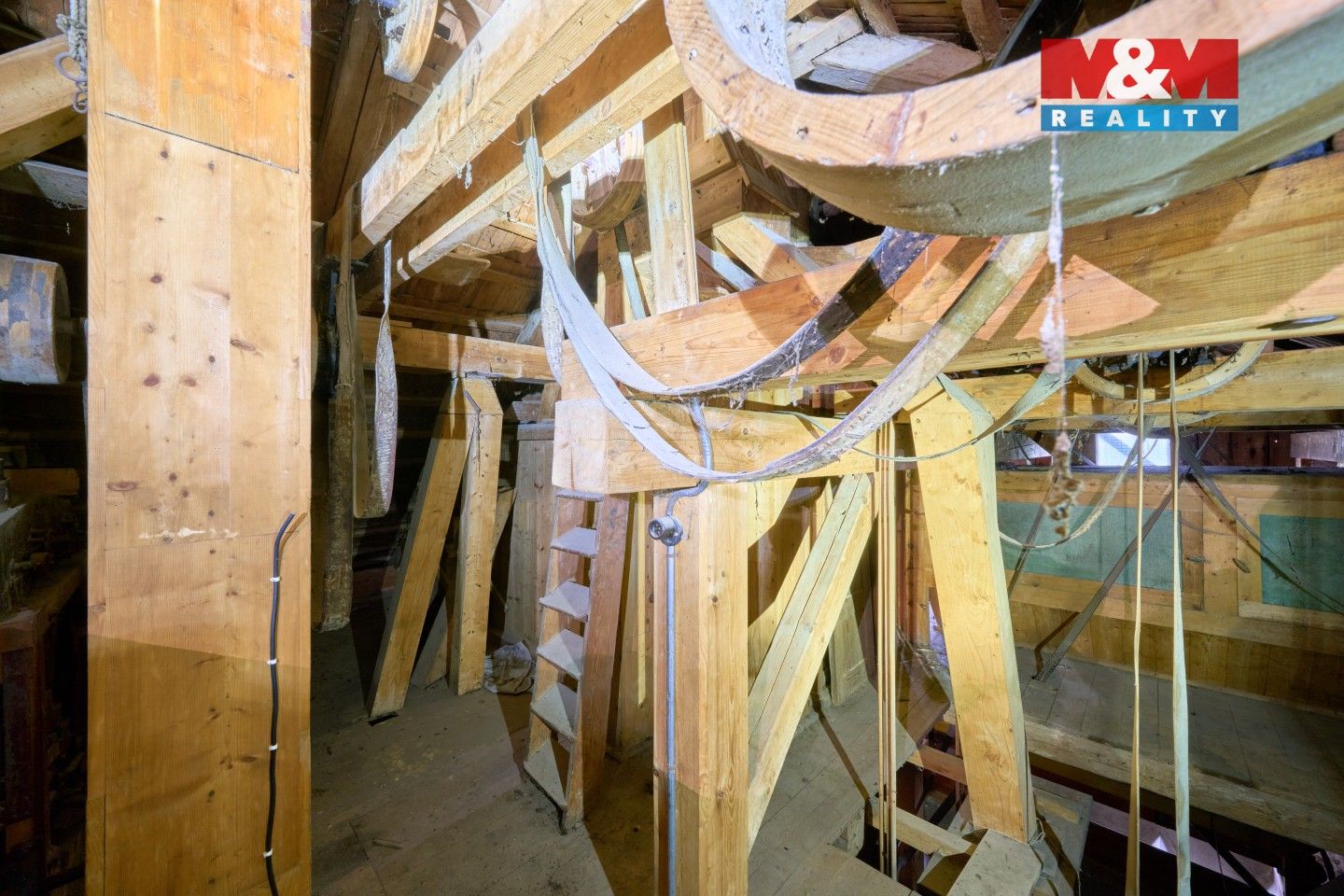 Prodej rodinný dům - Machov, 268 m² - 5