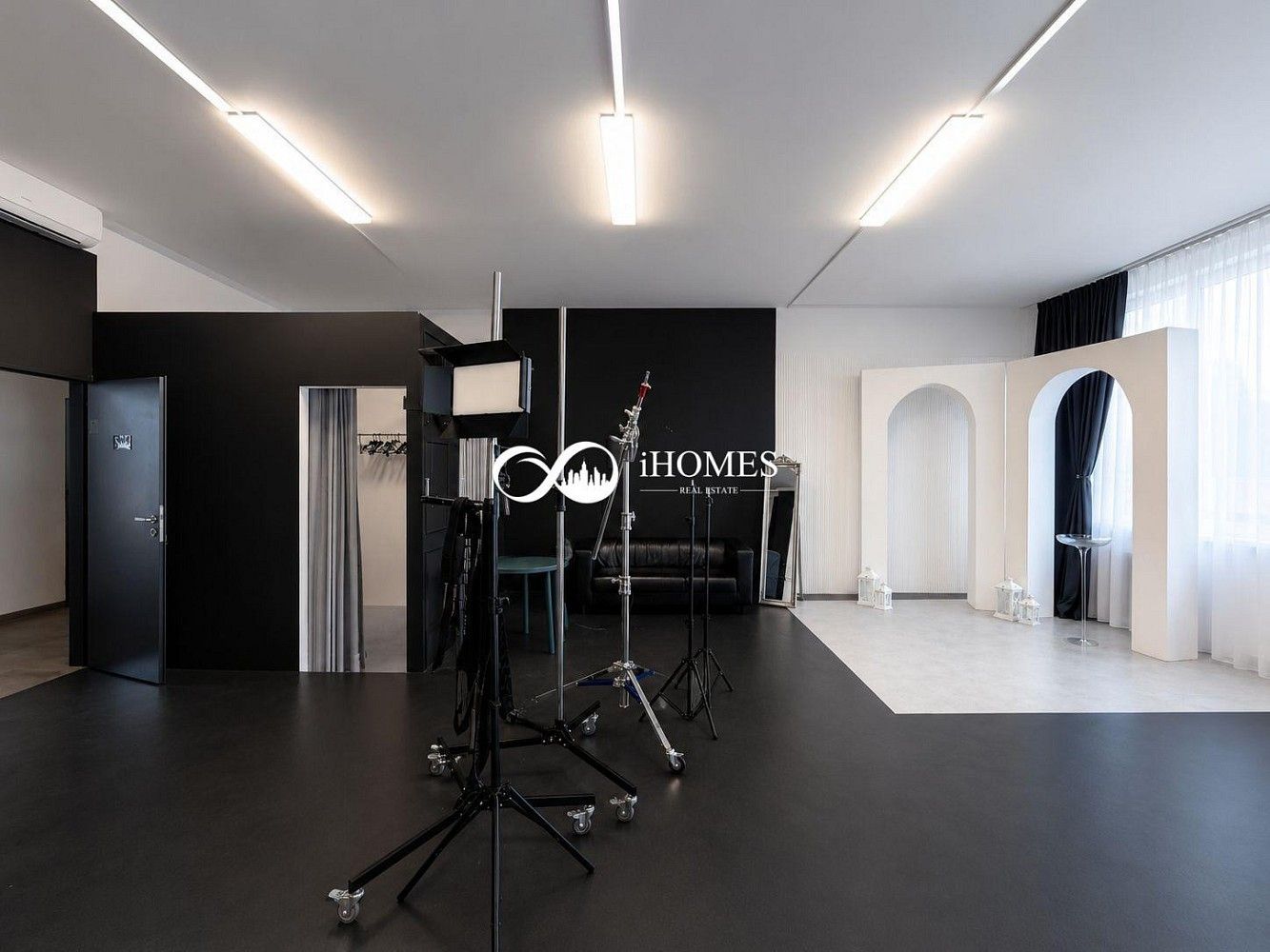 Obchodní prostory, Praha - Letňany, okres Praha 18, Hlavní město Praha, 99 m² - 1