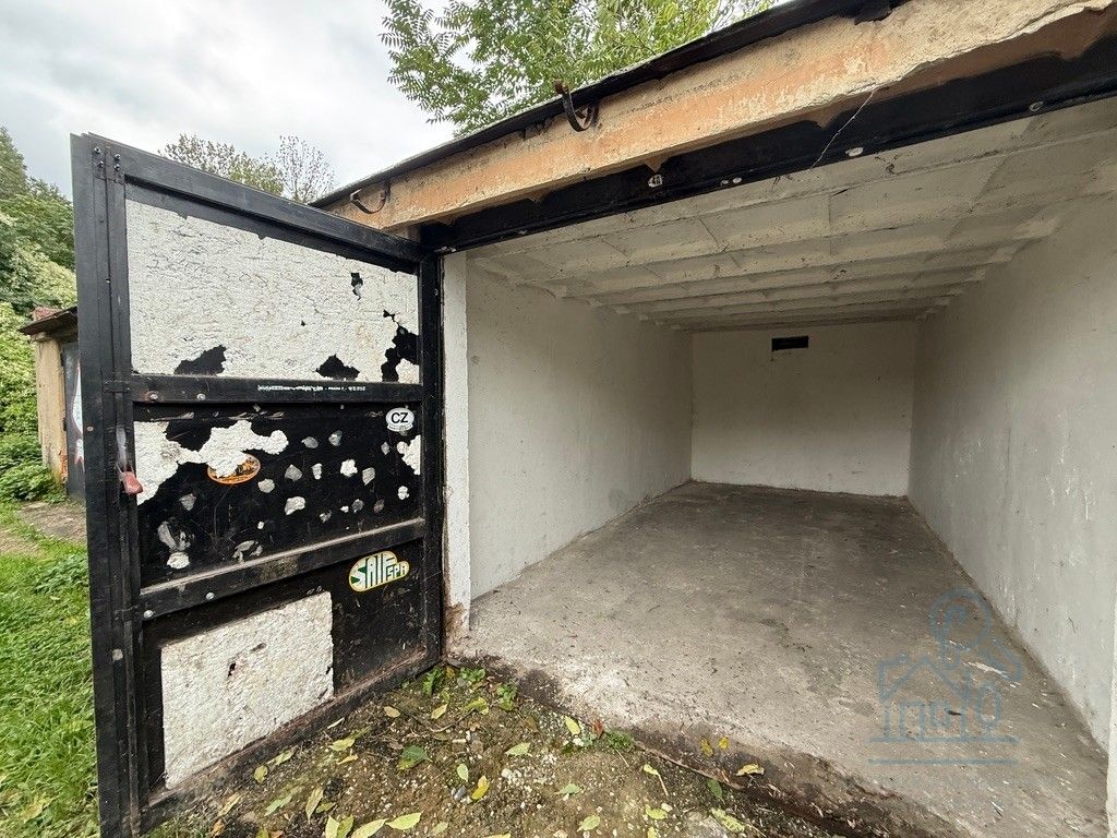 Garáže, Sedlčany, 264 01