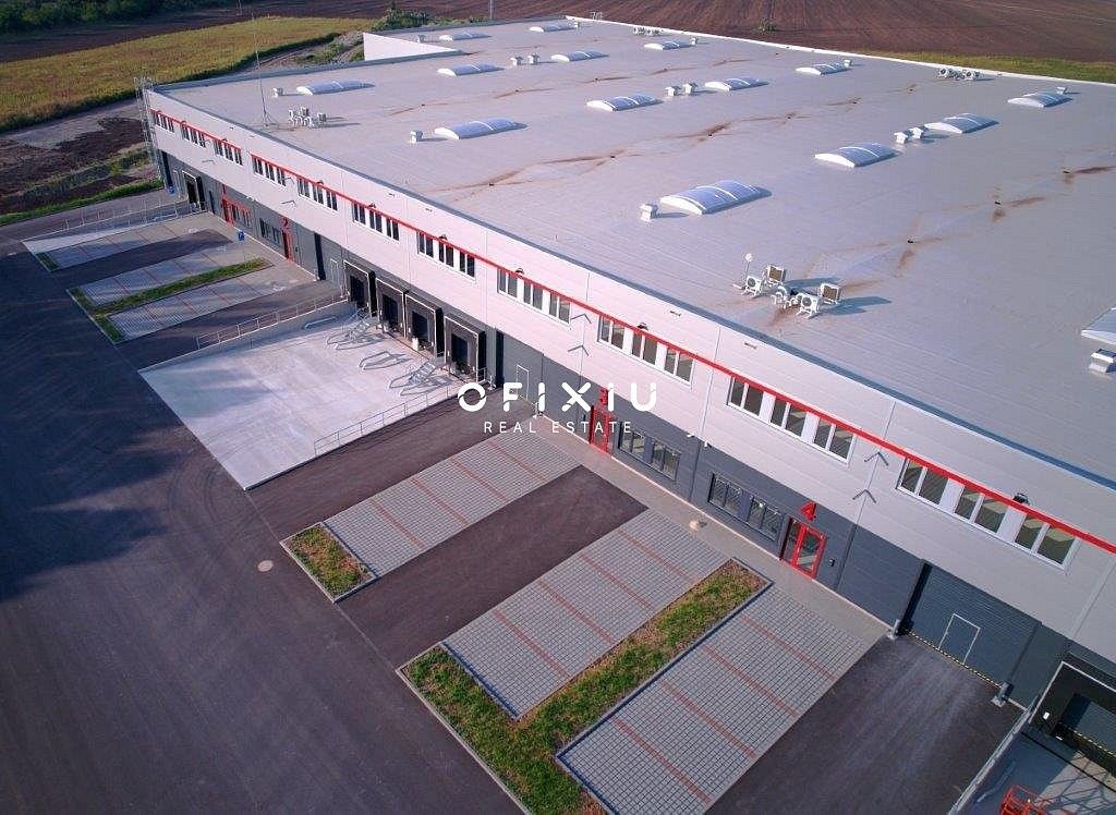 Sklady, Mikulov, okres Břeclav, Jihomoravský kraj, 2 000 m² - 1