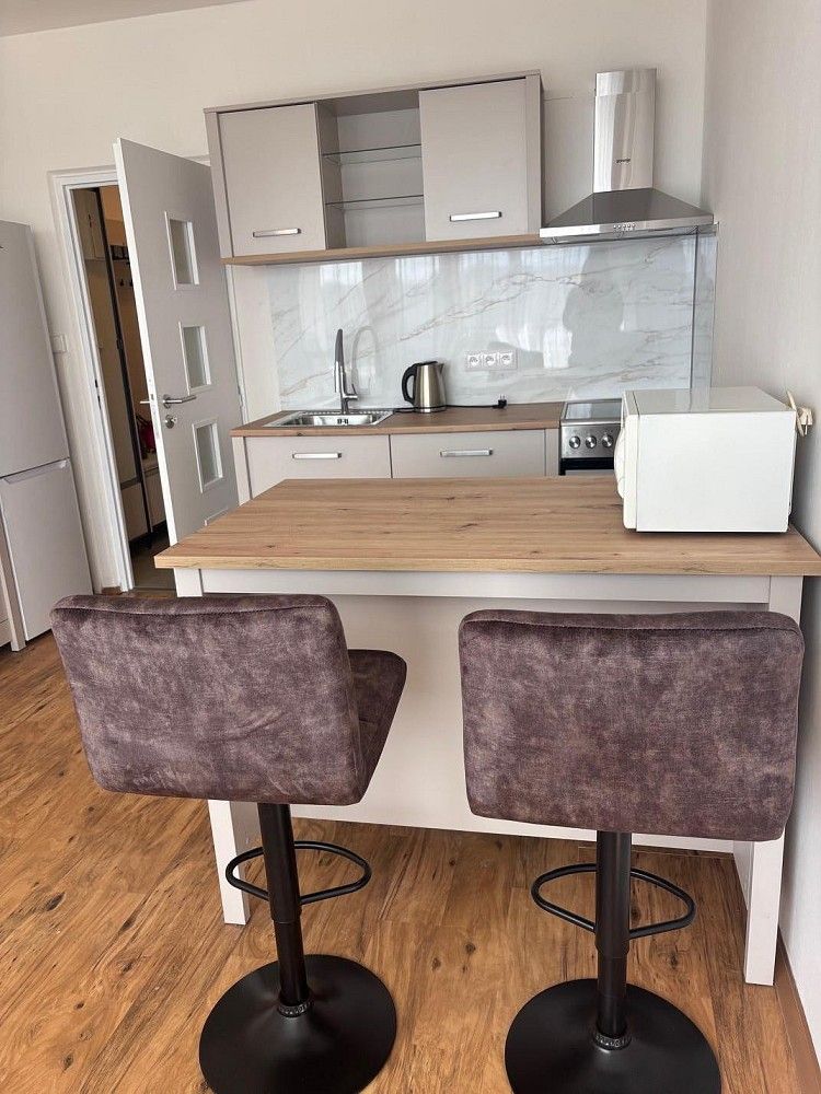 Byt 2+kk · 48 m² · Praha - Kamýk, okres Praha 12, Hlavní město Praha - 4