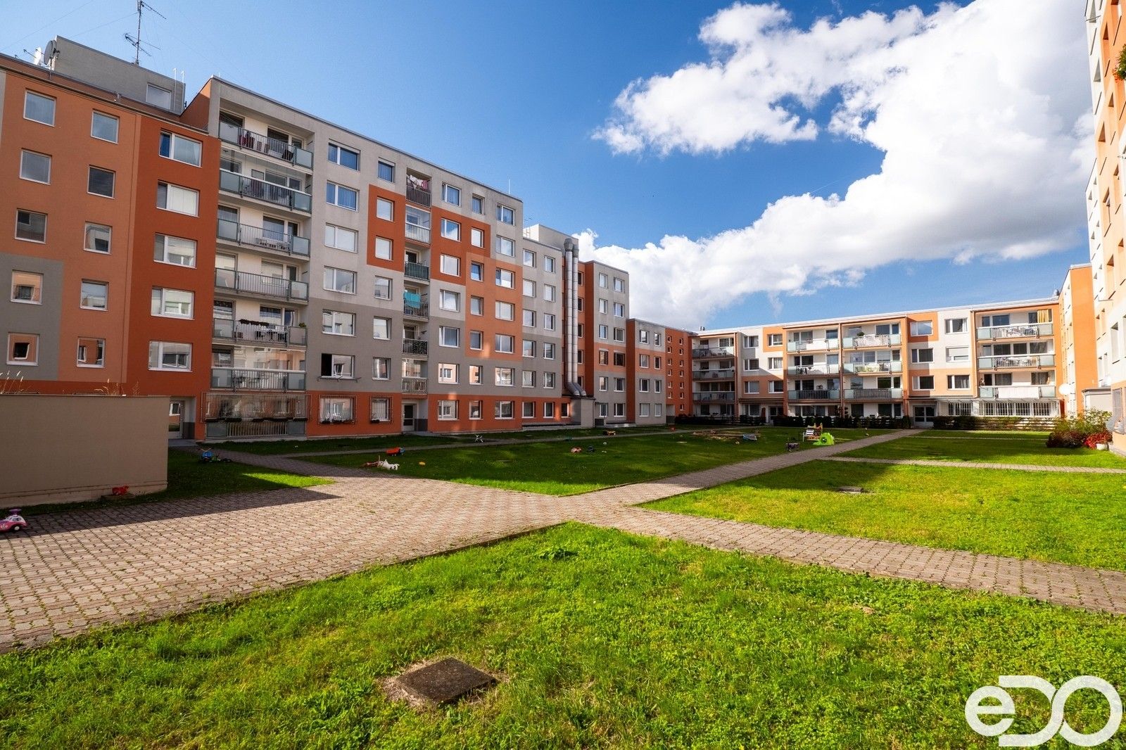 Prodej byt 2+kk - U pramene, Praha, 49 m²