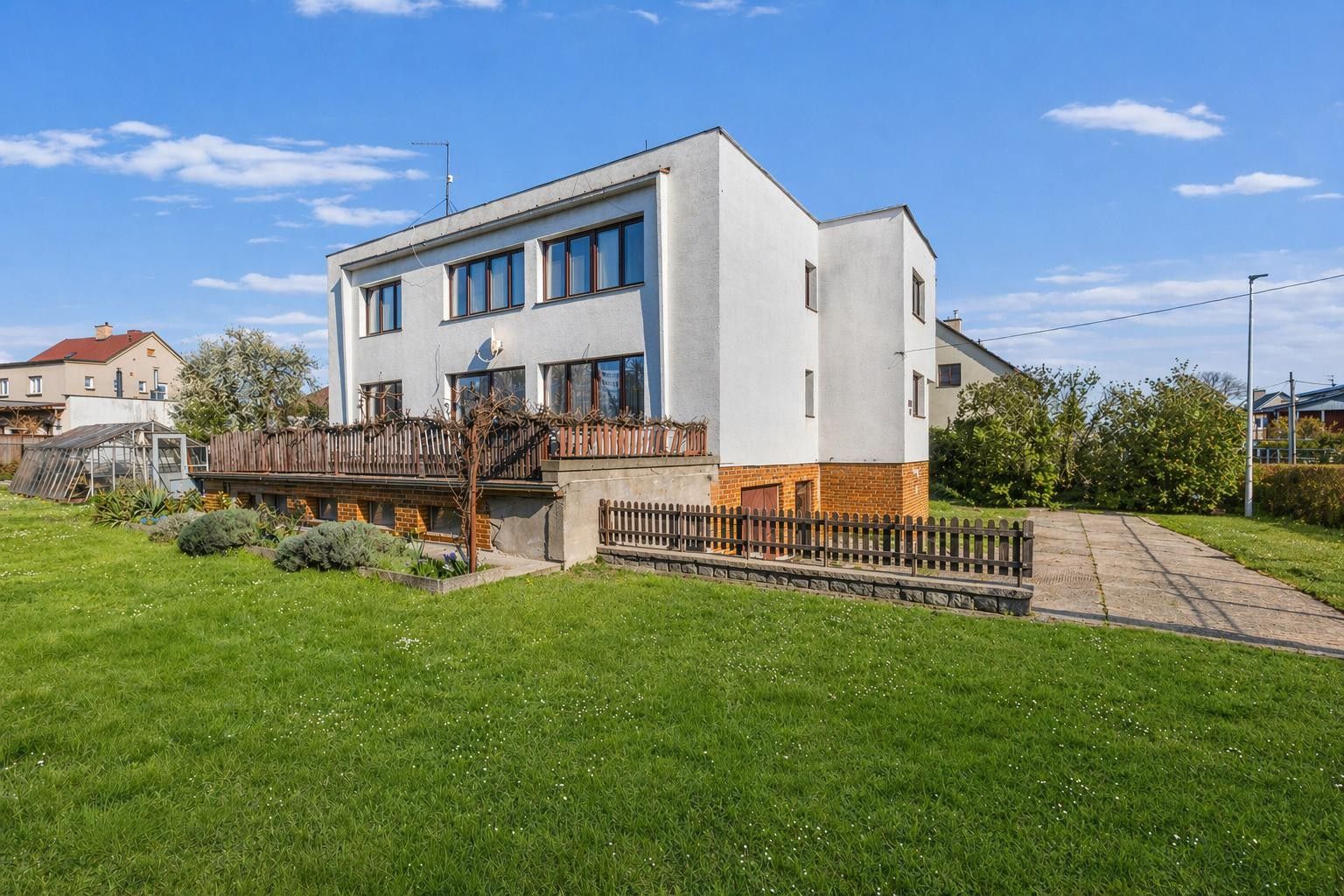 Rodinné domy, Čechurova , Praha Horní Počernice, 365 m² - 1