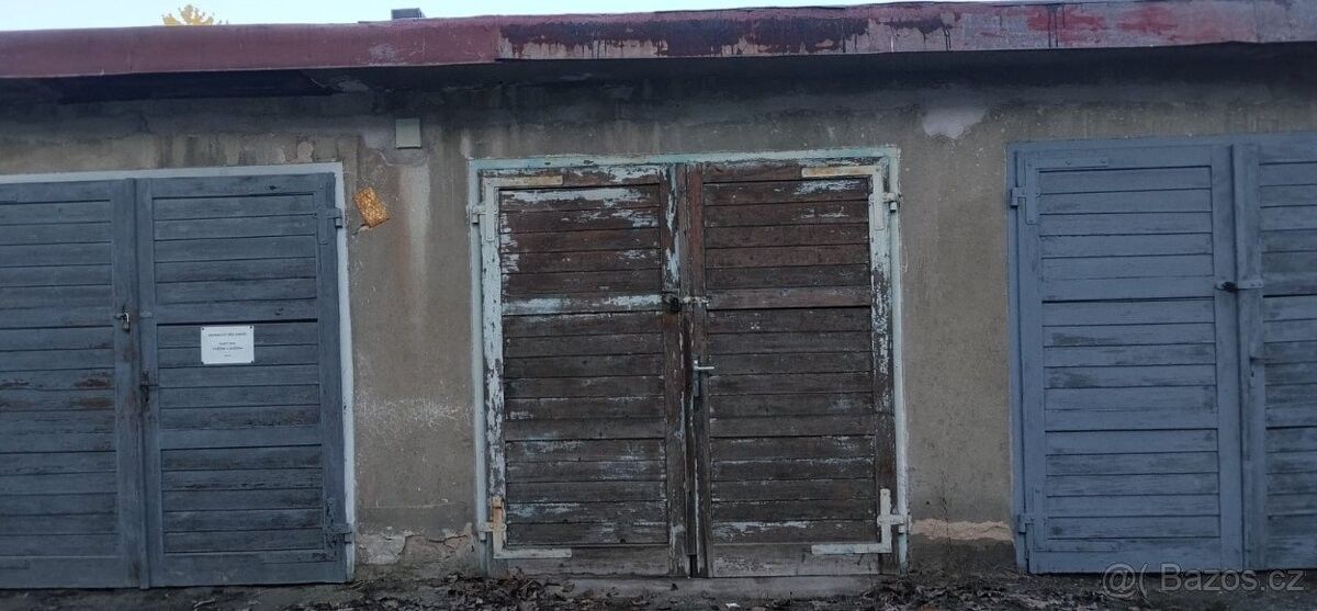 Garáže, Pardubice, 530 03