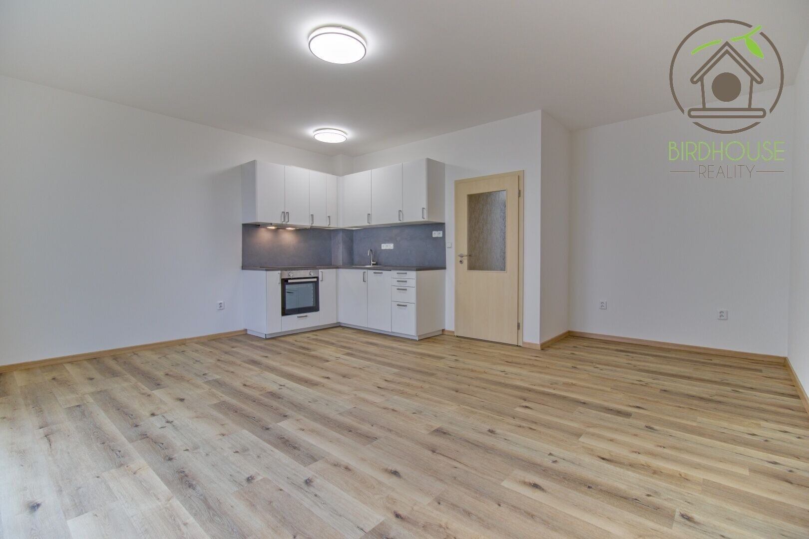 Pronájem byt 2+kk - Cedrová, Jesenice, 69 m² - 2