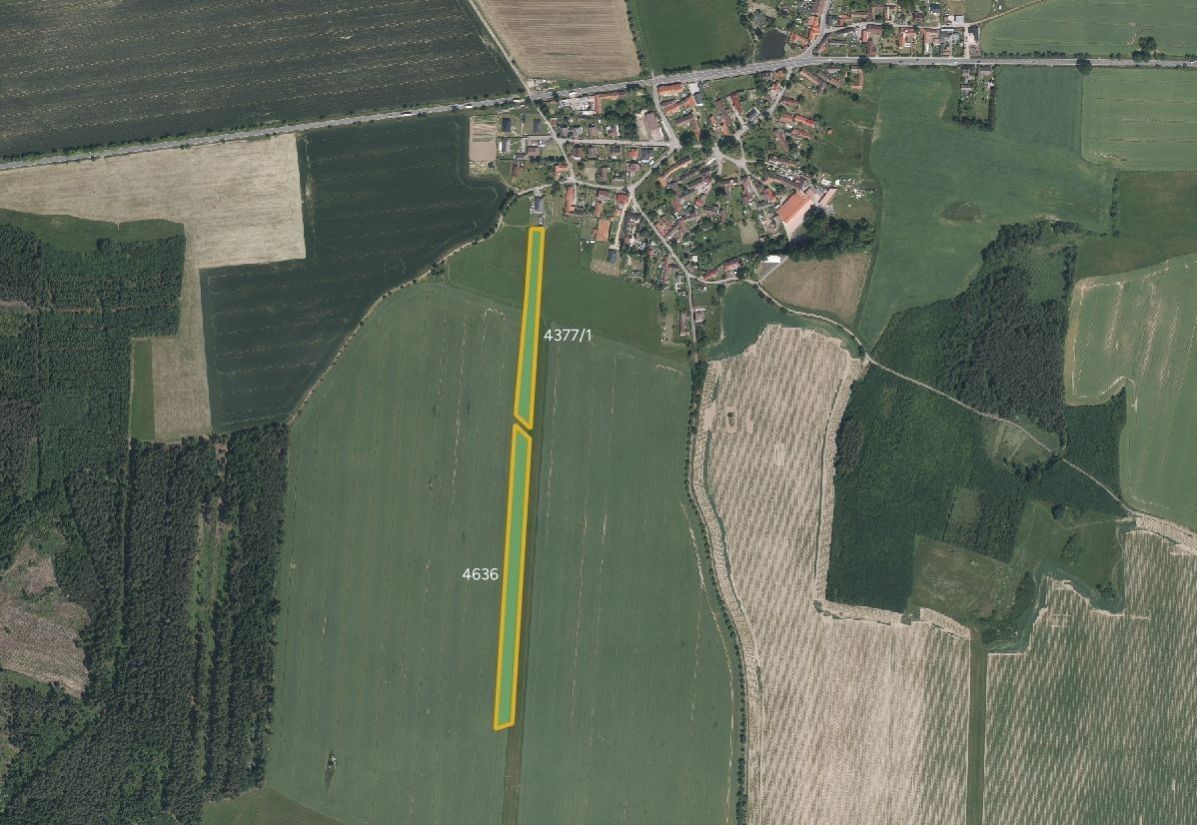 Zemědělské pozemky, Křenovice - 1