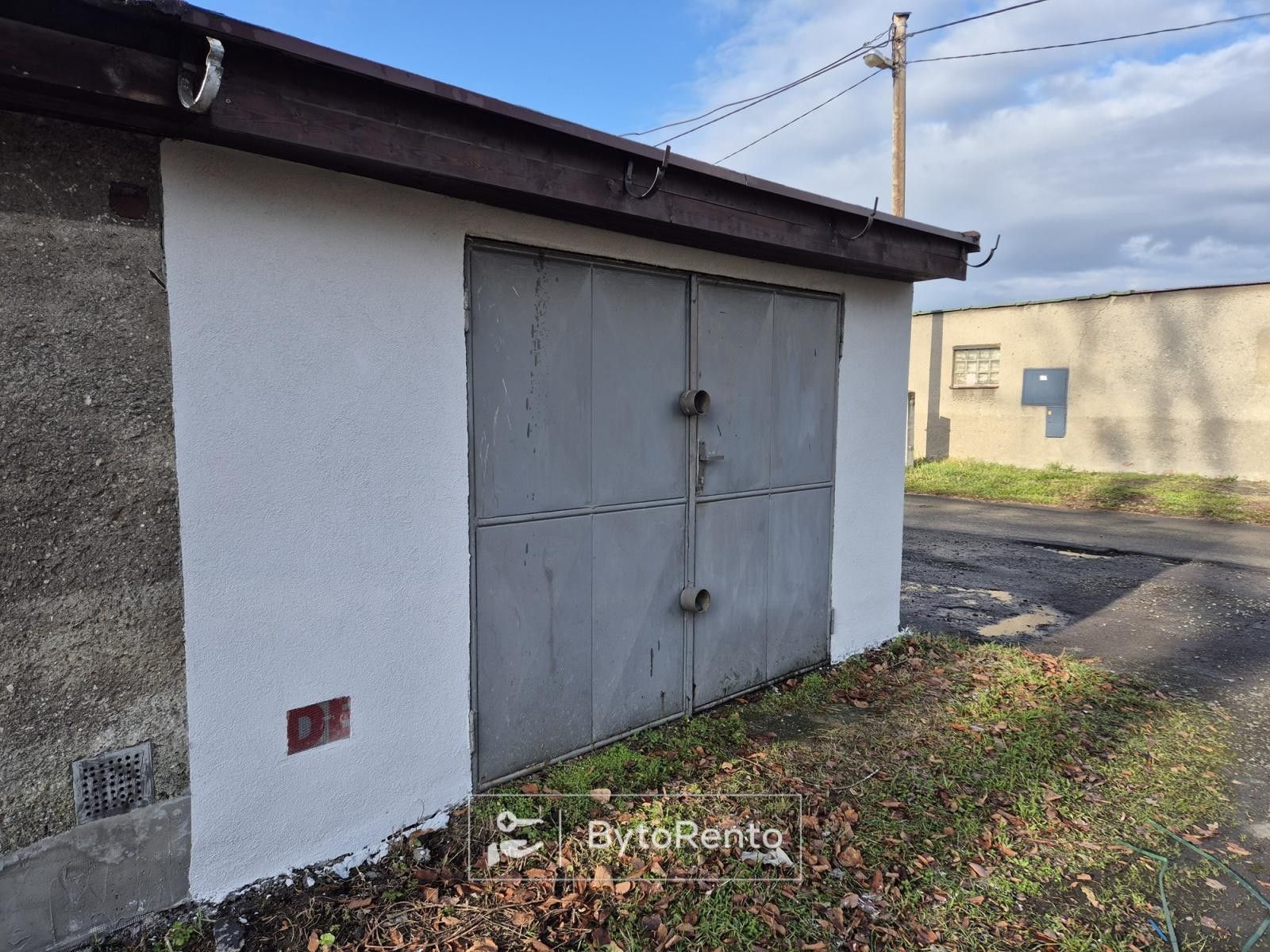 Garáže, Ibsenova, Ostrava, 22 m²