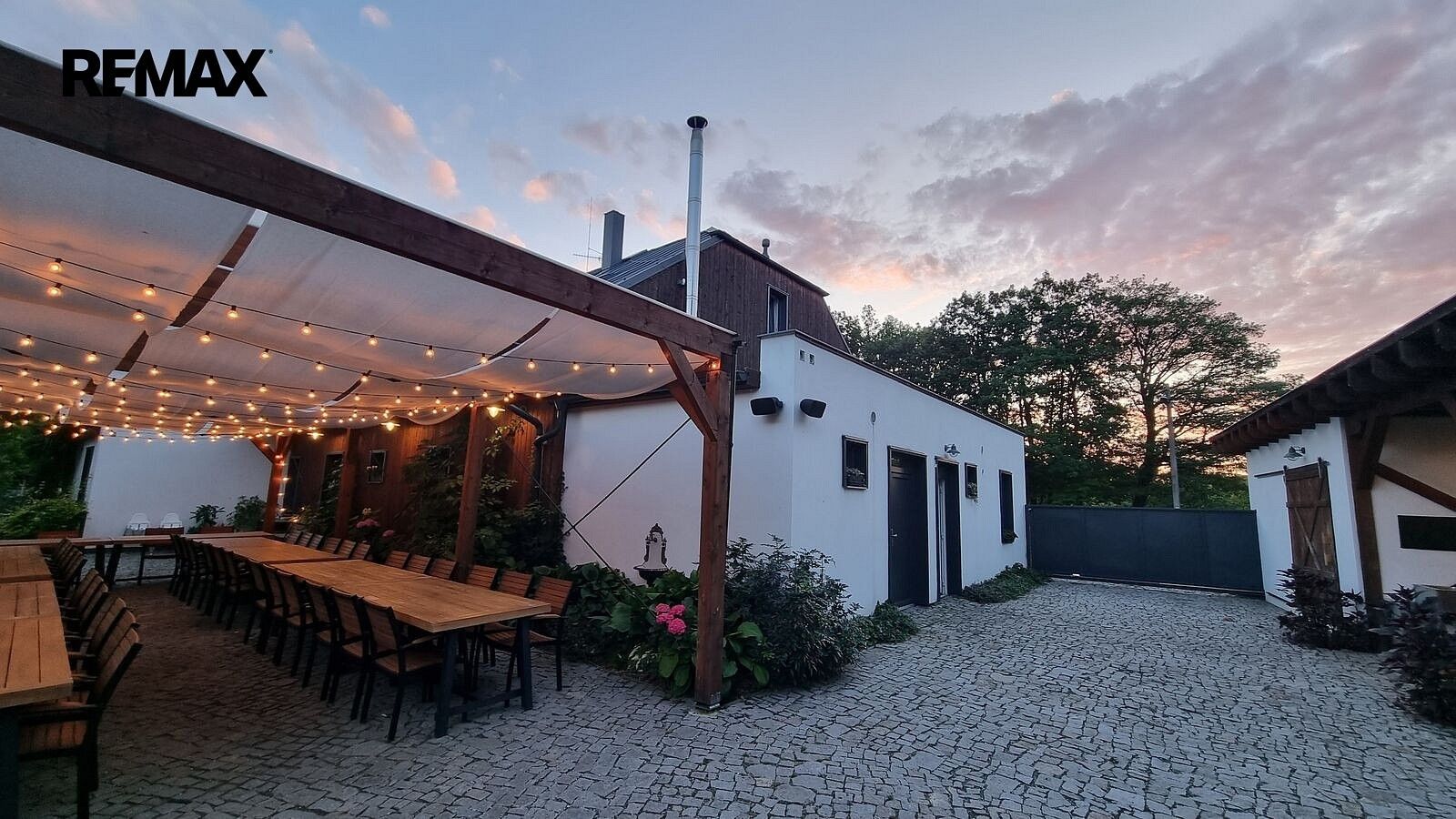 Rodinné domy, Dolany - Véska, okres Olomouc, 382 m² - 2