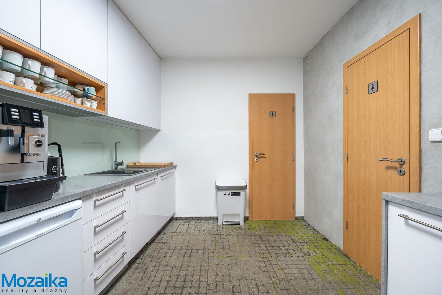 Prodej rodinný dům - Jižní náměstí, Brno - Dolní Heršpice, 340 m² - 5