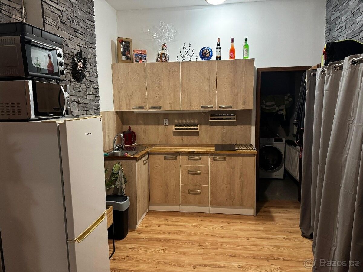 Pronájem byt - Dolní Libochová, 592 53