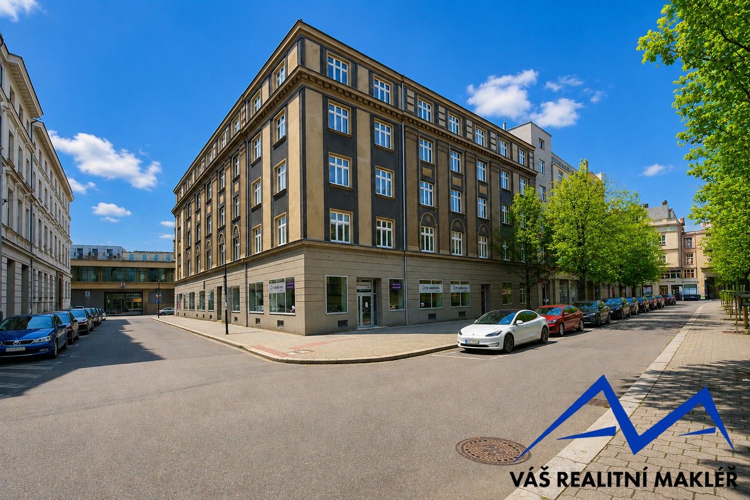 Byt 3+1 · 93 m² · náměstí Msgre Šrámka, Ostrava Moravská Ostrava - 3