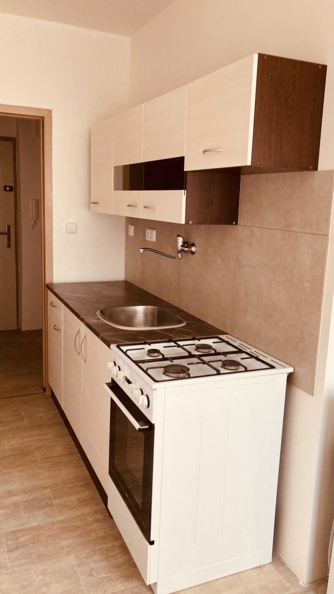 1+1, Jana Ziky, Ostrava - Poruba-sever, Moravskoslezský kraj, 37 m²