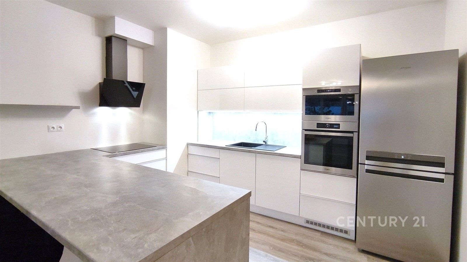 Pronájem byt 2+kk - Edvarda Beneše, Olomouc, 63 m²