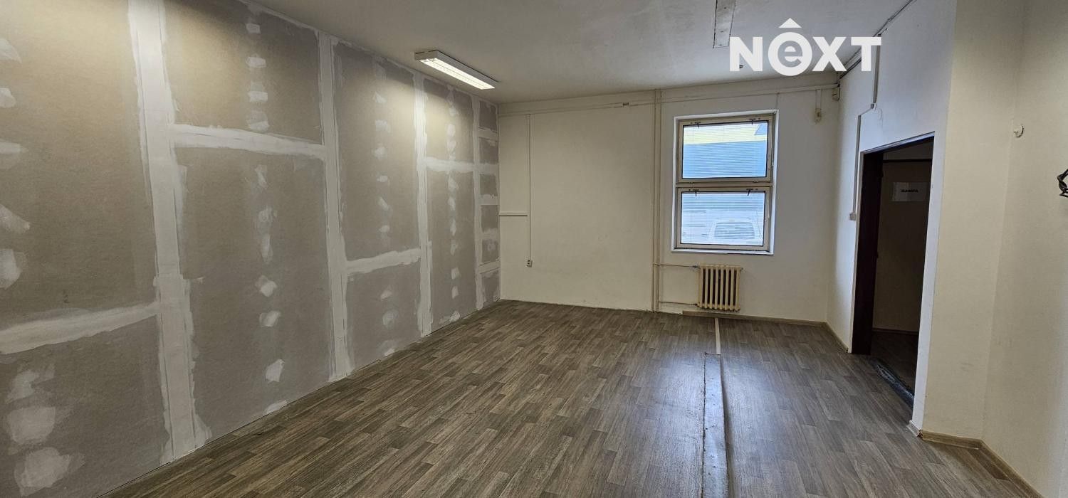 Pronájem obchodní prostory - U Čápova dvora, Tábor, 103 m²