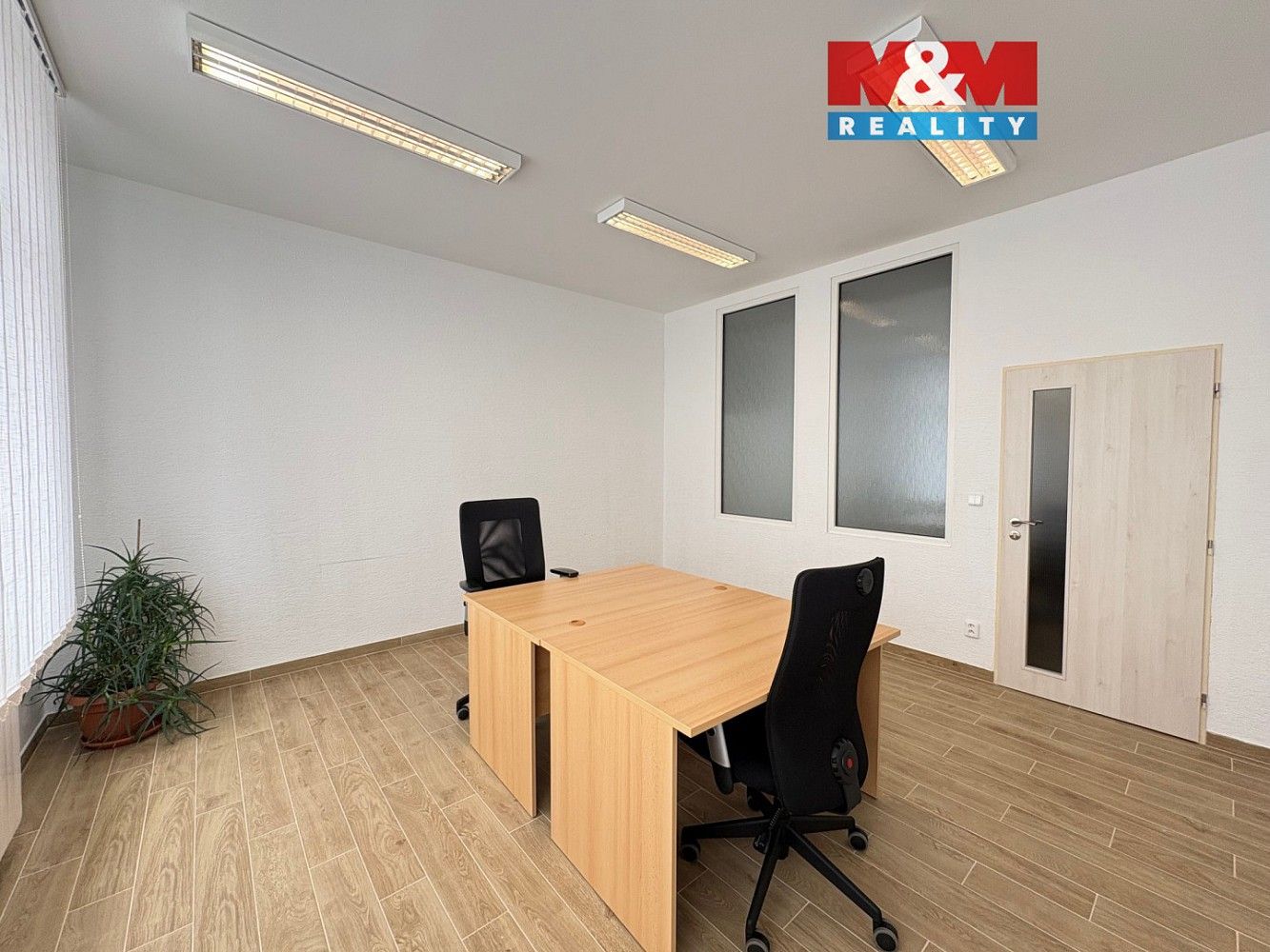 Kanceláře, Hlubčická, Krnov - Pod Bezručovým vrchem, okres Bruntál, 21 m² - 1