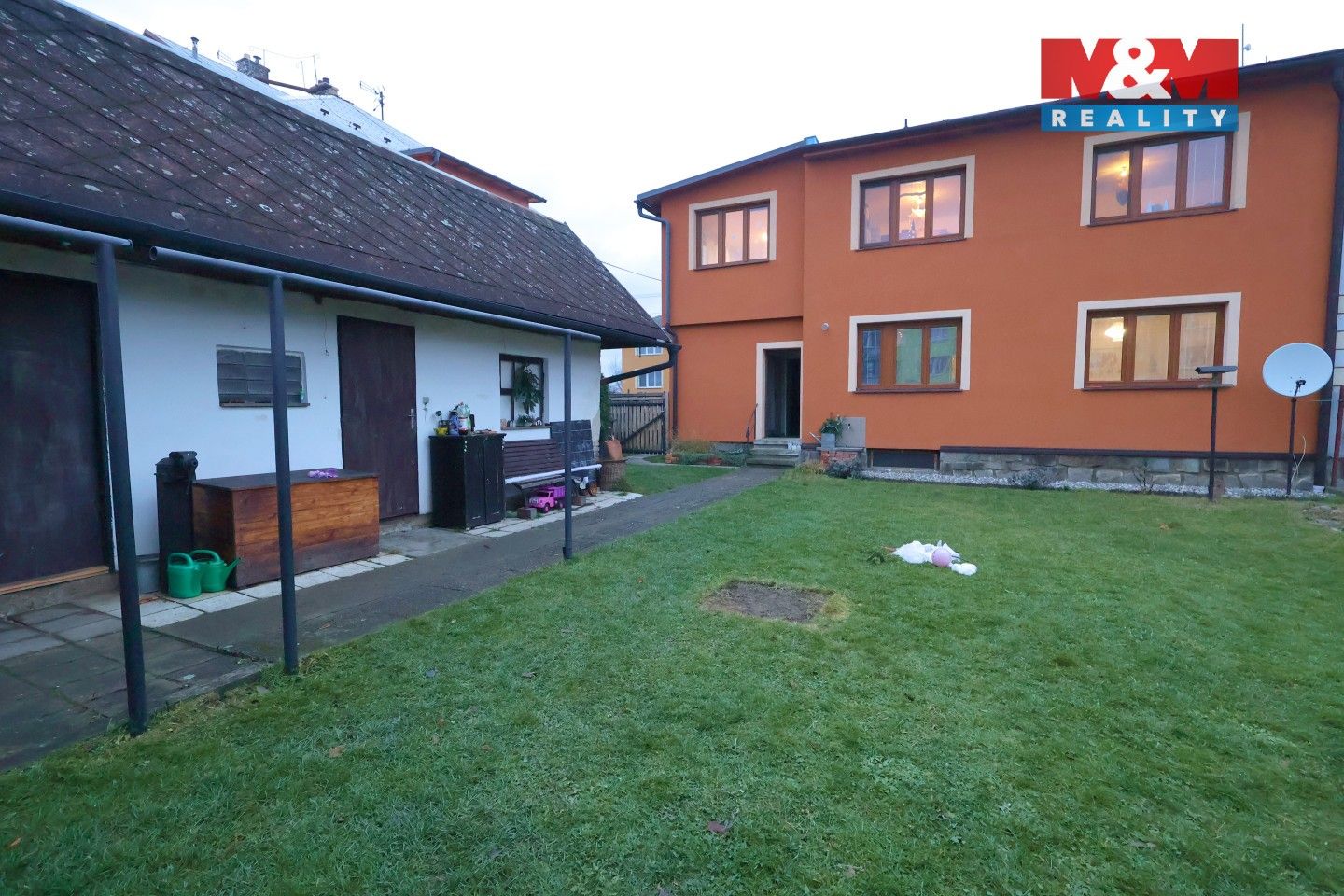 Prodej rodinný dům - Nádražní, Javorník, 196 m²