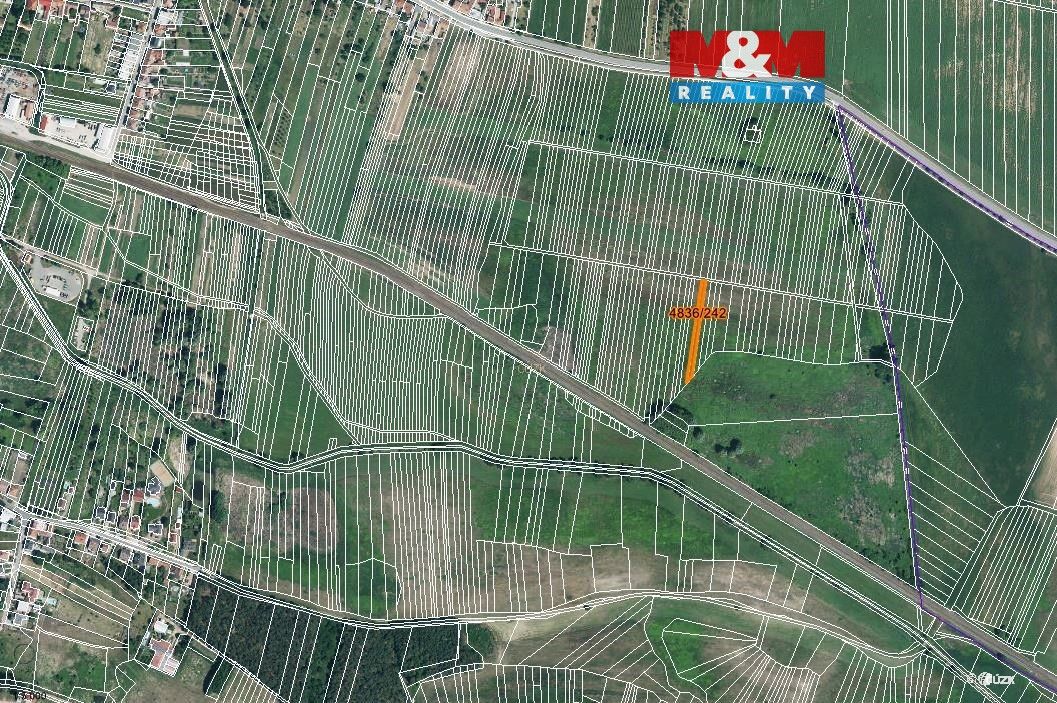 Pozemky pro bydlení, Vracov, 696 42