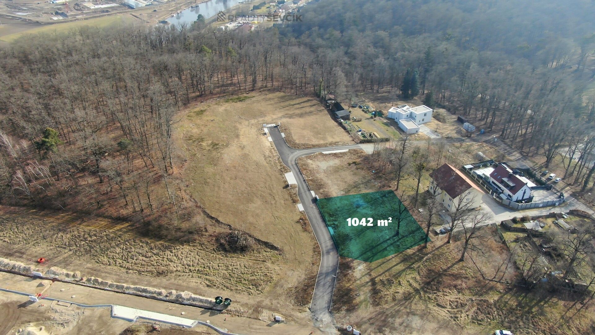 Pozemek pro bydlení, 1 042 m²