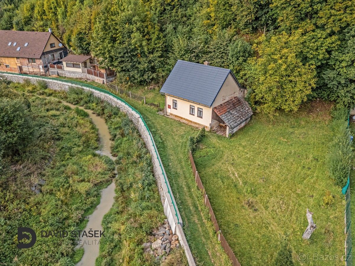 Rodinné domy, Němčice, 560 02