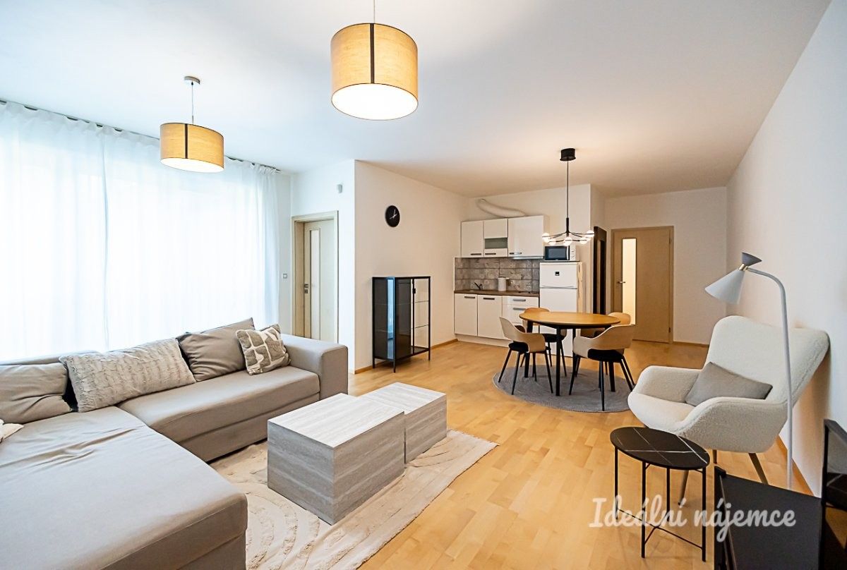 2+kk, Praha 3, Praha, 69 m²