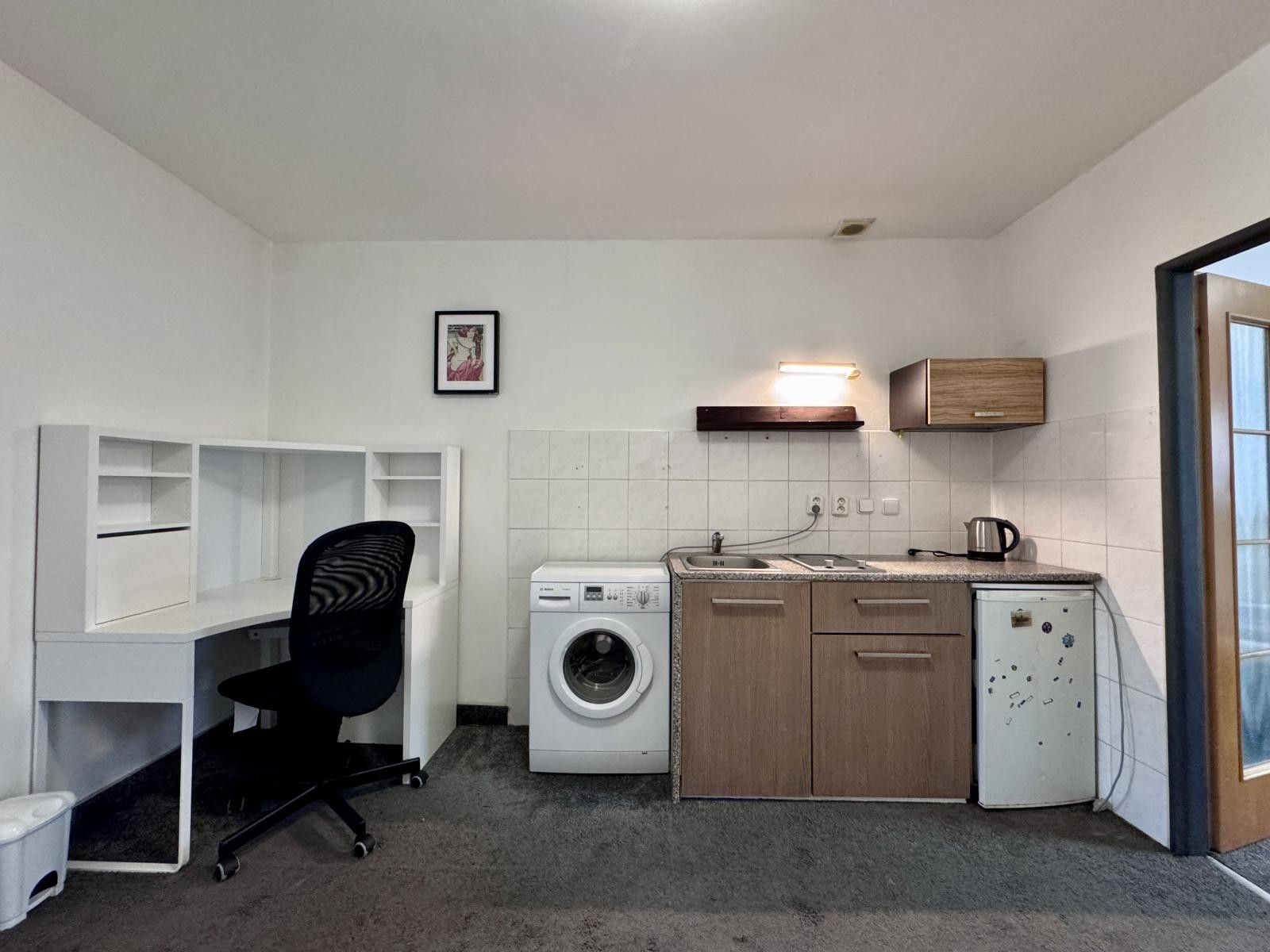 Pronájem byt 2+kk - U Santošky, Praha, 55 m²