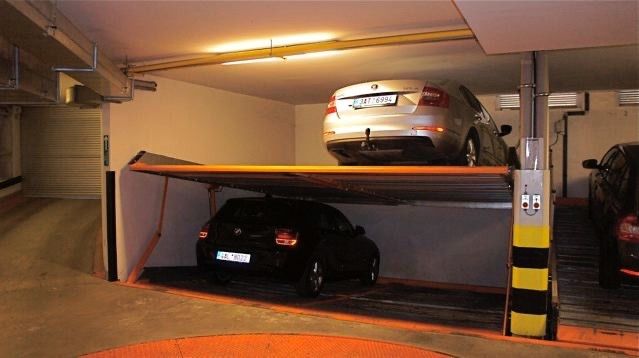 Garáže, Praha, 101 00