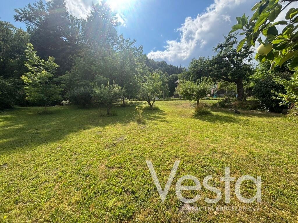 Pozemek pro bydlení, 909 m²
