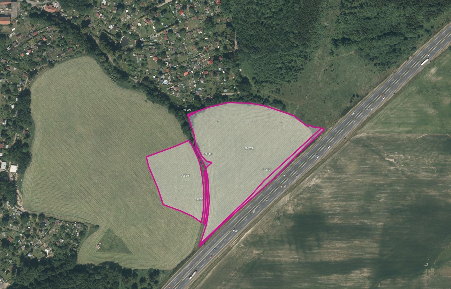 Zemědělský pozemek, 42 739 m²