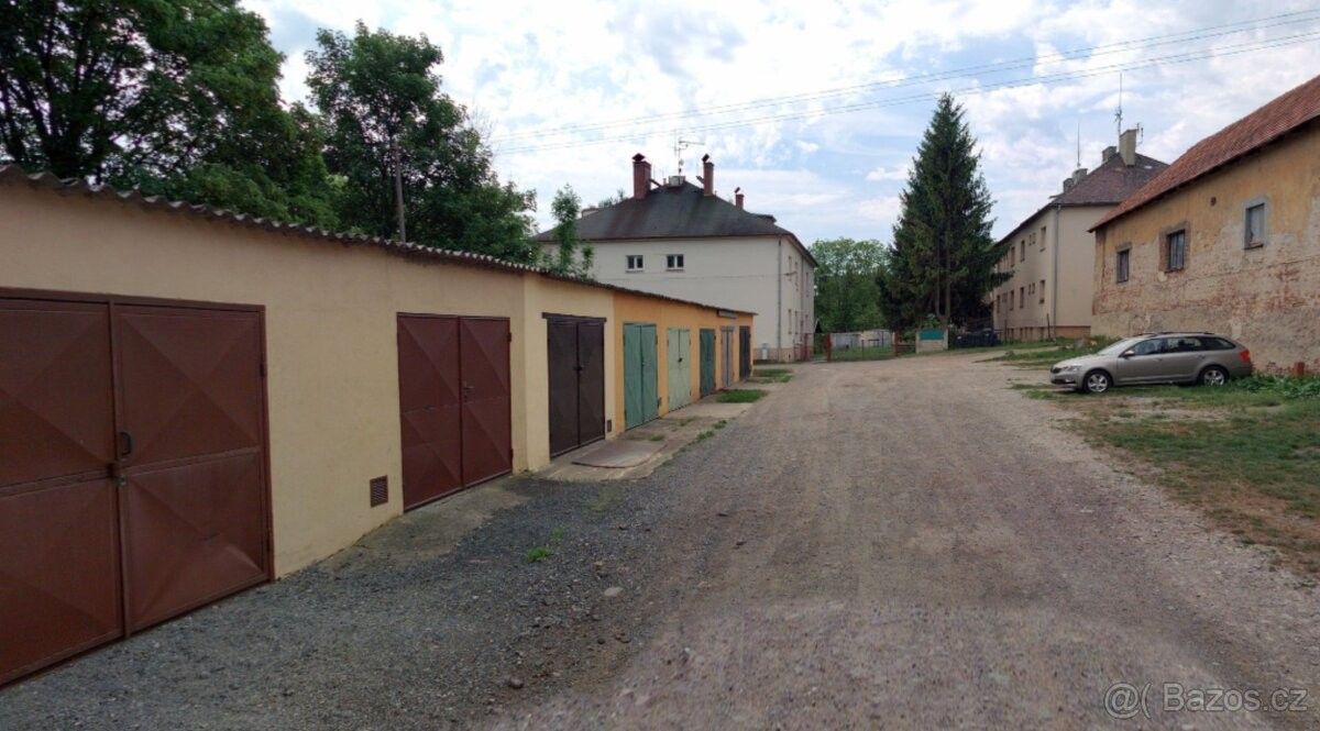 Garáže, Benátky nad Jizerou, 294 71