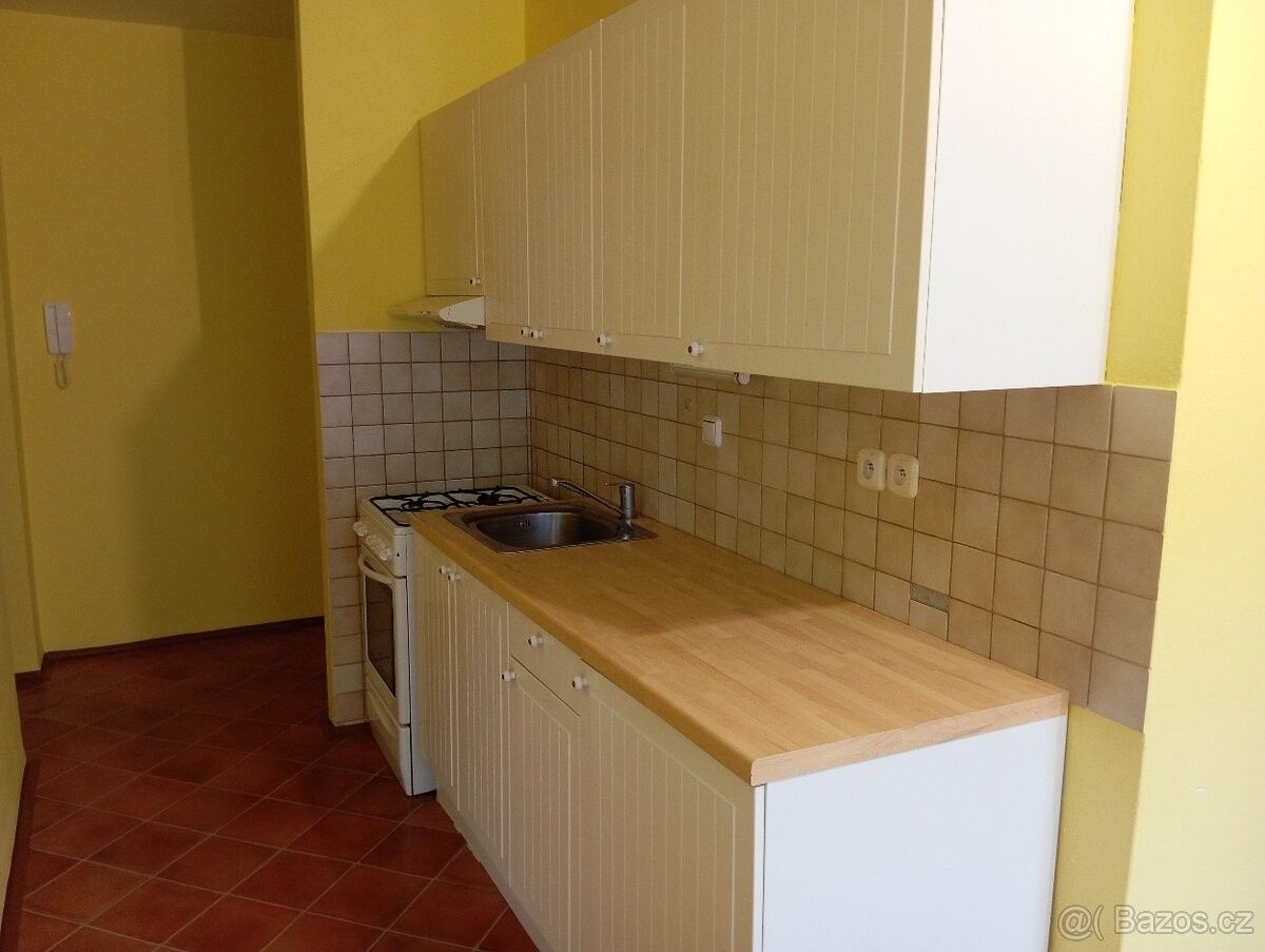 Pronájem byt - Uherský Brod, 688 01 - 5