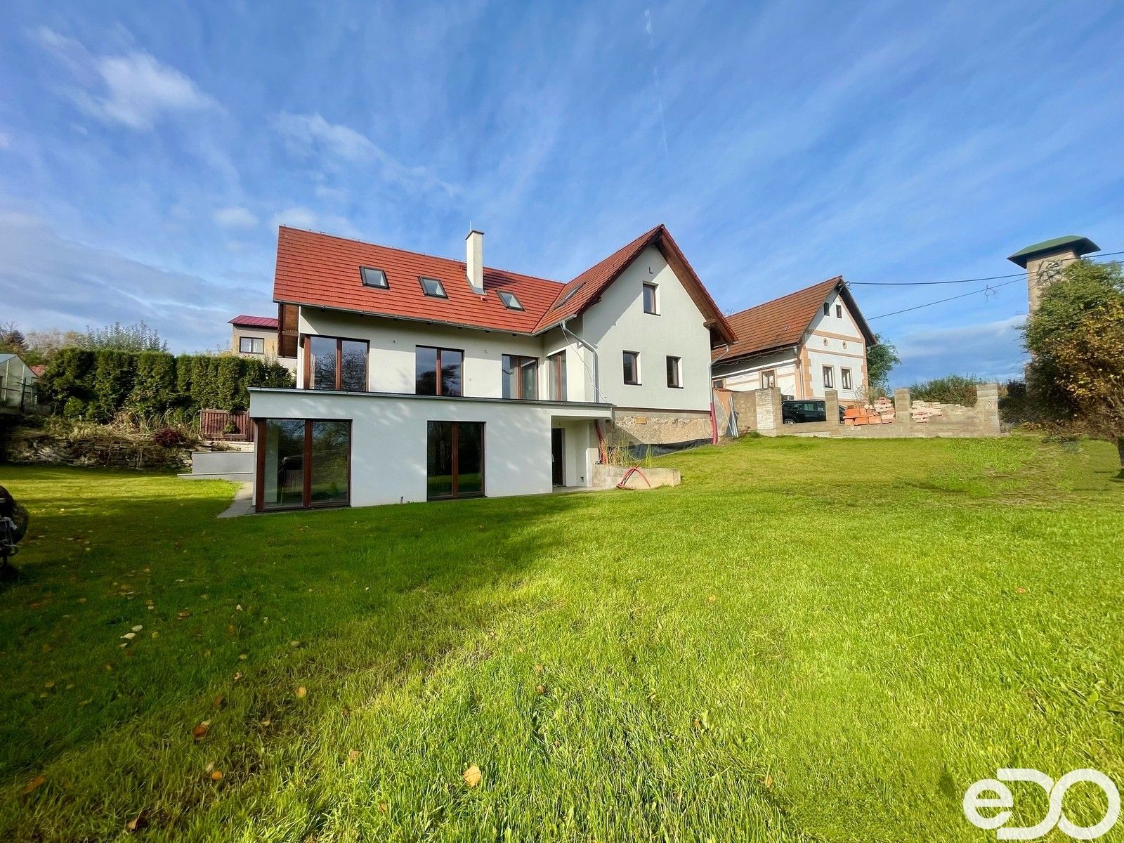 Rodinné domy, Hradové Střimelice, Stříbrná Skalice, 220 m²