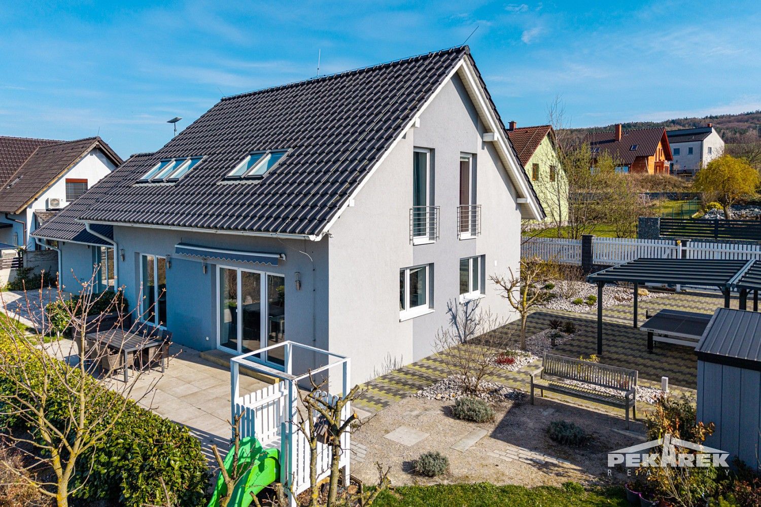 Prodej rodinný dům - Skuhrov - Hodyně, okres Beroun, Středočeský kraj, 179 m² - 2