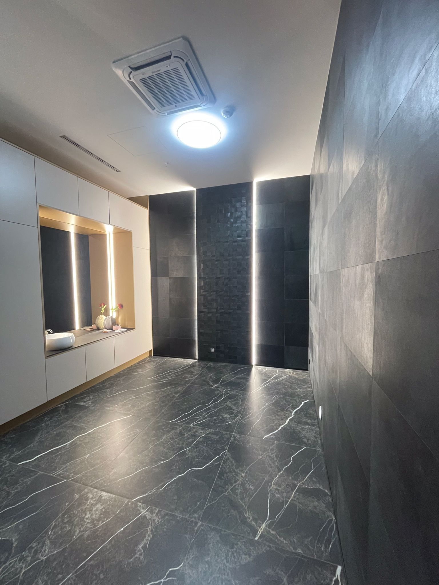 Obchodní prostory · 14 m² · Sokolovská, Praha - 3