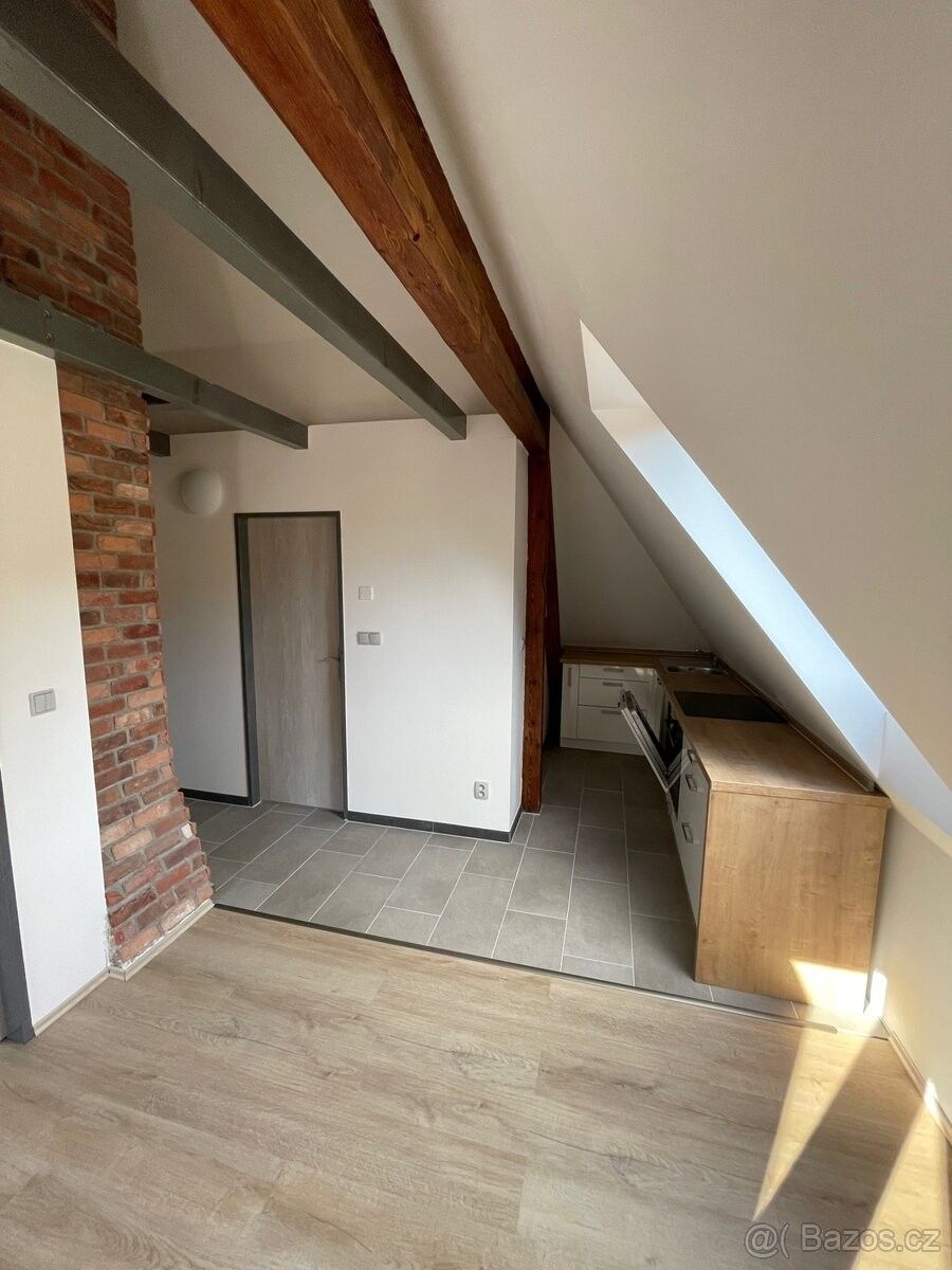 Byty, Větřní, 382 11
