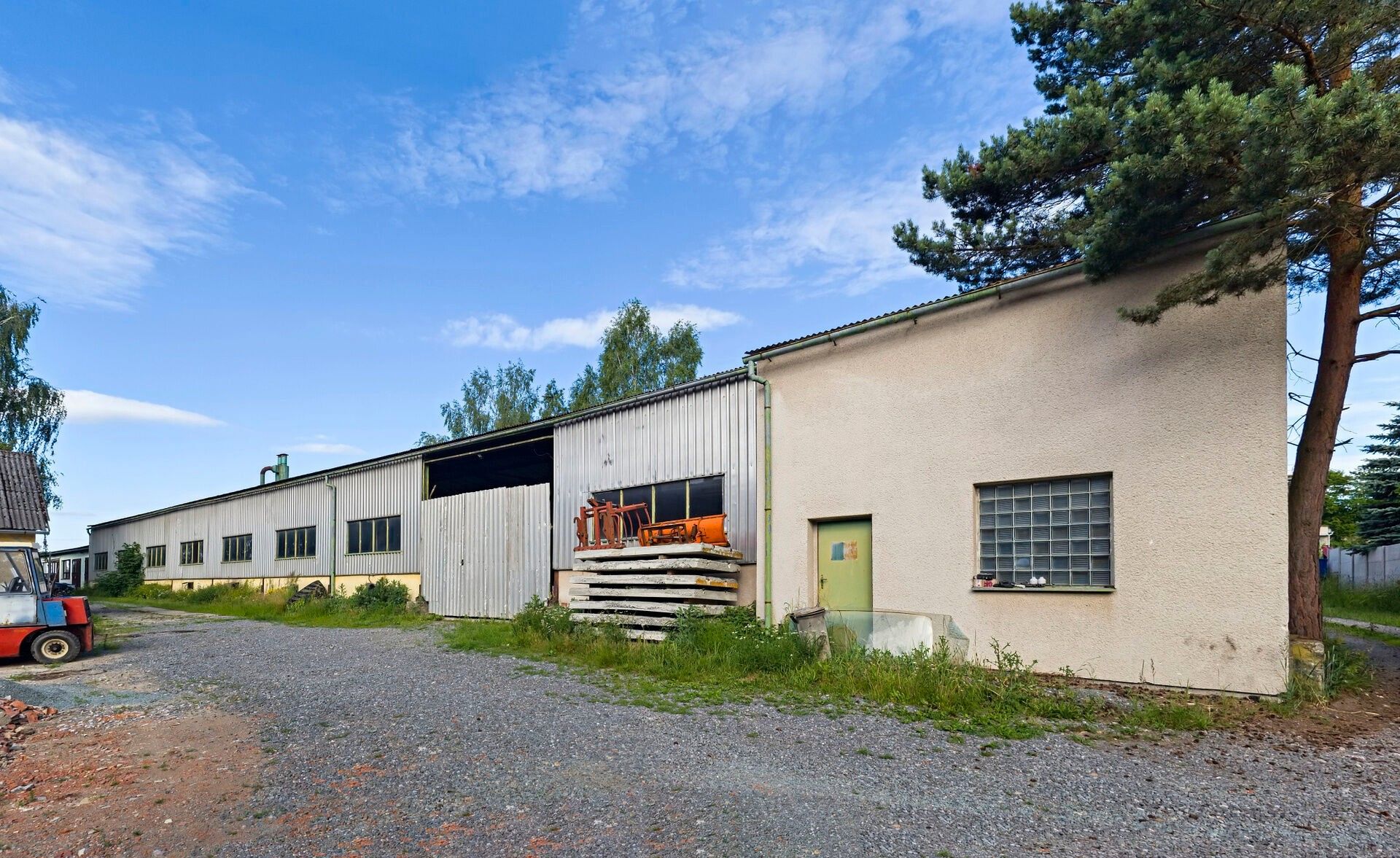 Sklad · 635 m² · Lično - 4