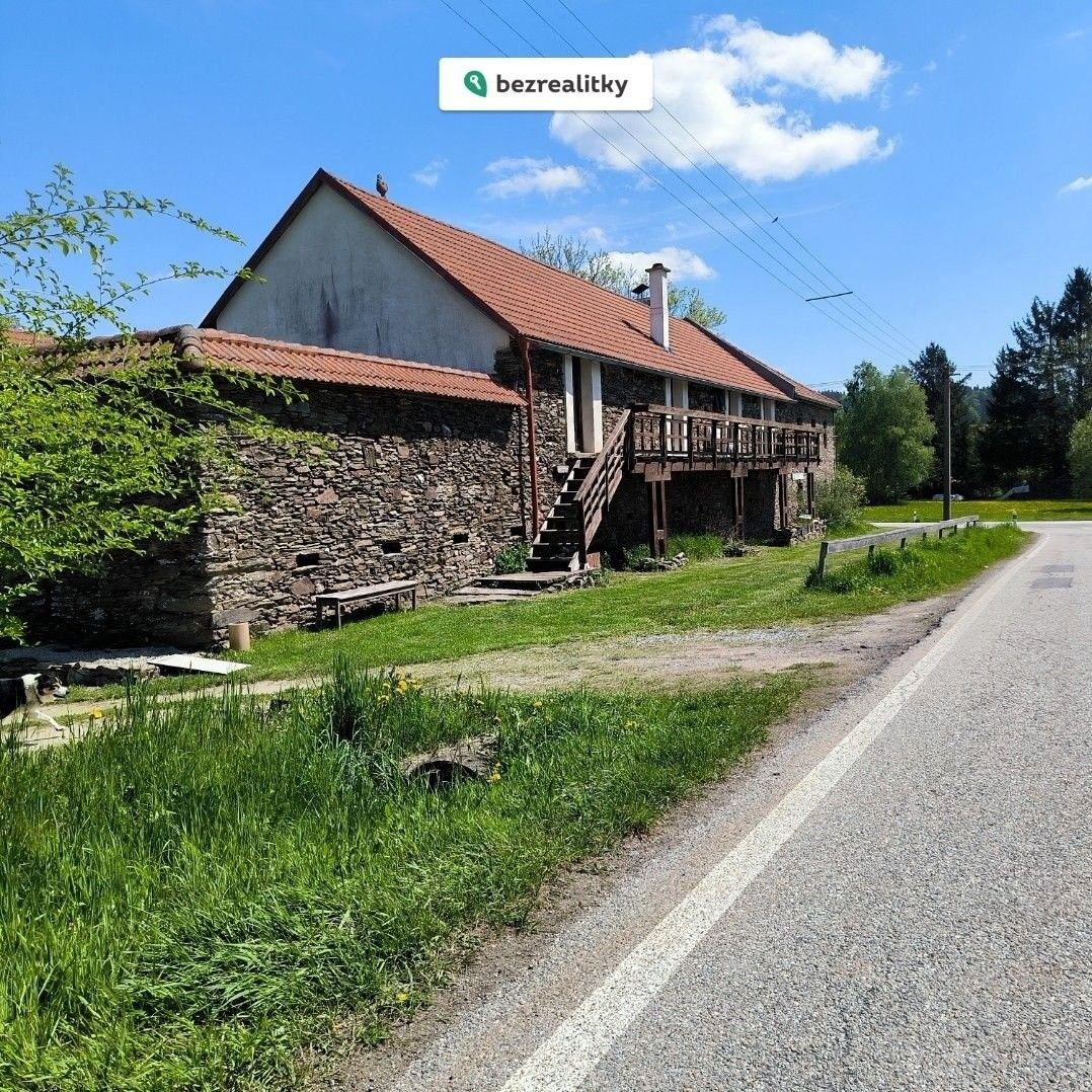 Rodinné domy, Ostrov, Malšín, 520 m²