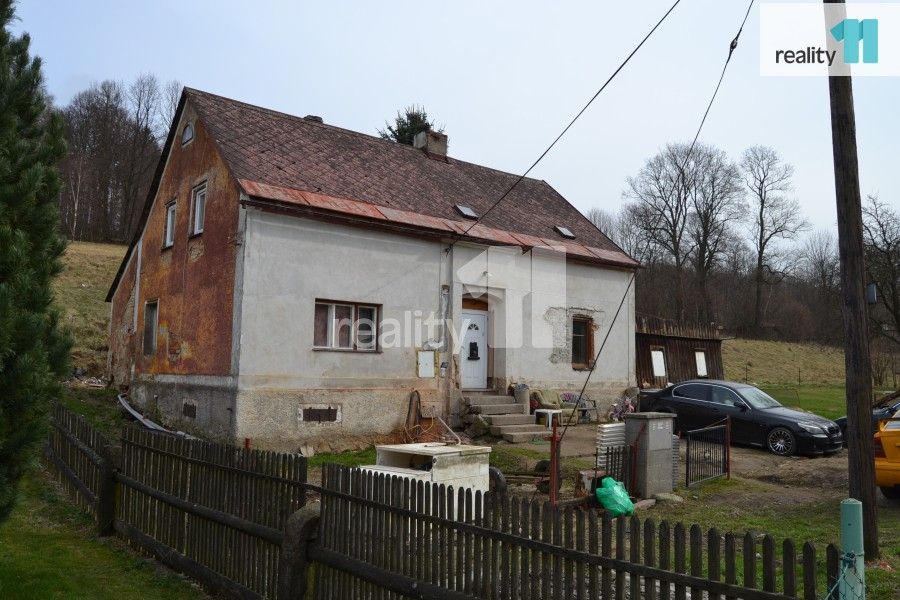 Prodej rodinný dům - Mikulášovice, 451 m²