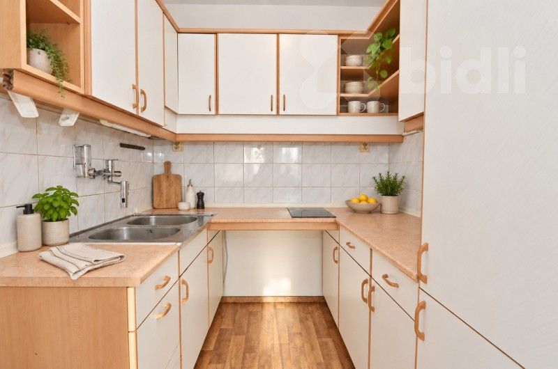 Byt 2+kk · 42 m² · Mazancova 3054, Praha Modřany - 3