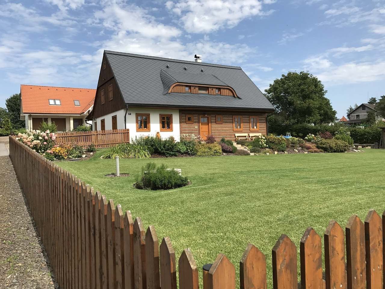 Chaty, Kuks, Královéhradecký kraj