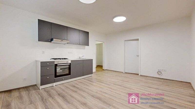 Byty, Břeclav, 691 41