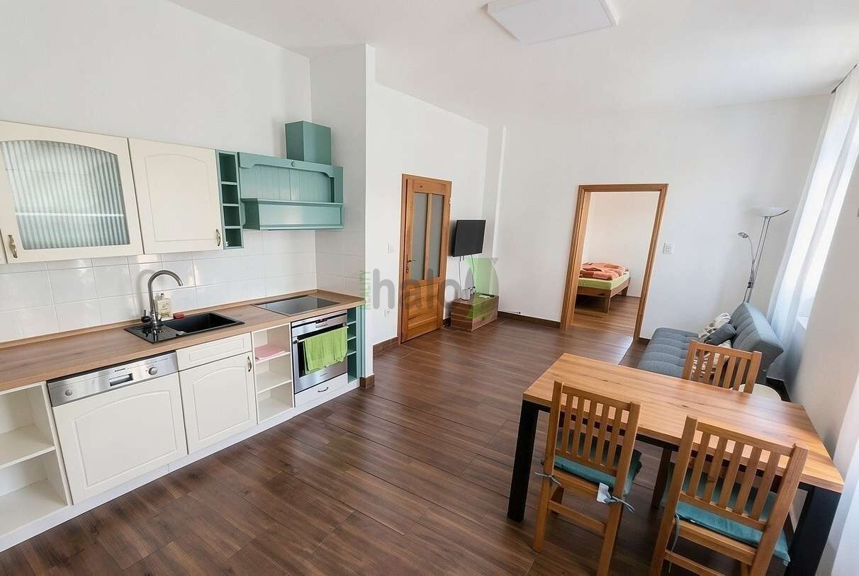 3+kk, Mírové Náměstí, Netolice, 65 m² - 1