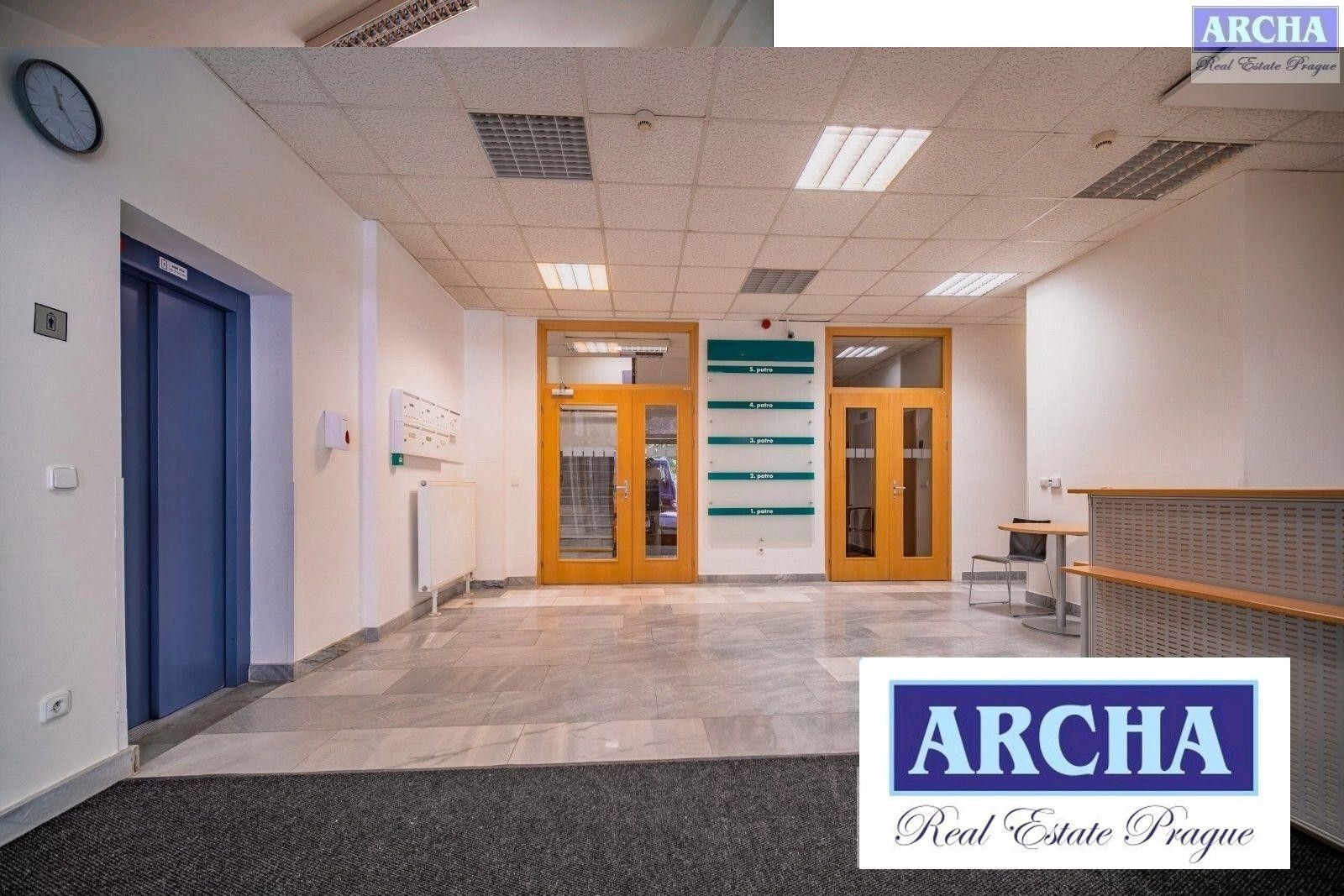 Kanceláře, Gočárova třída, Hradec Králové, 20 m²