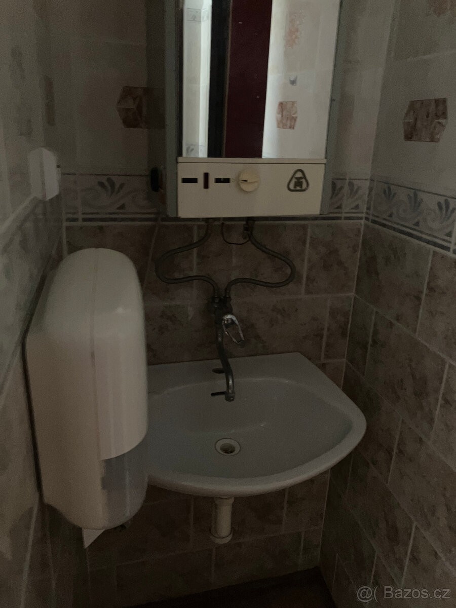 Obchodní prostory, Skuteč, 539 73 - 2