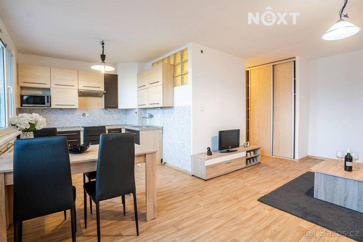 Byty, Pardubice, 530 09