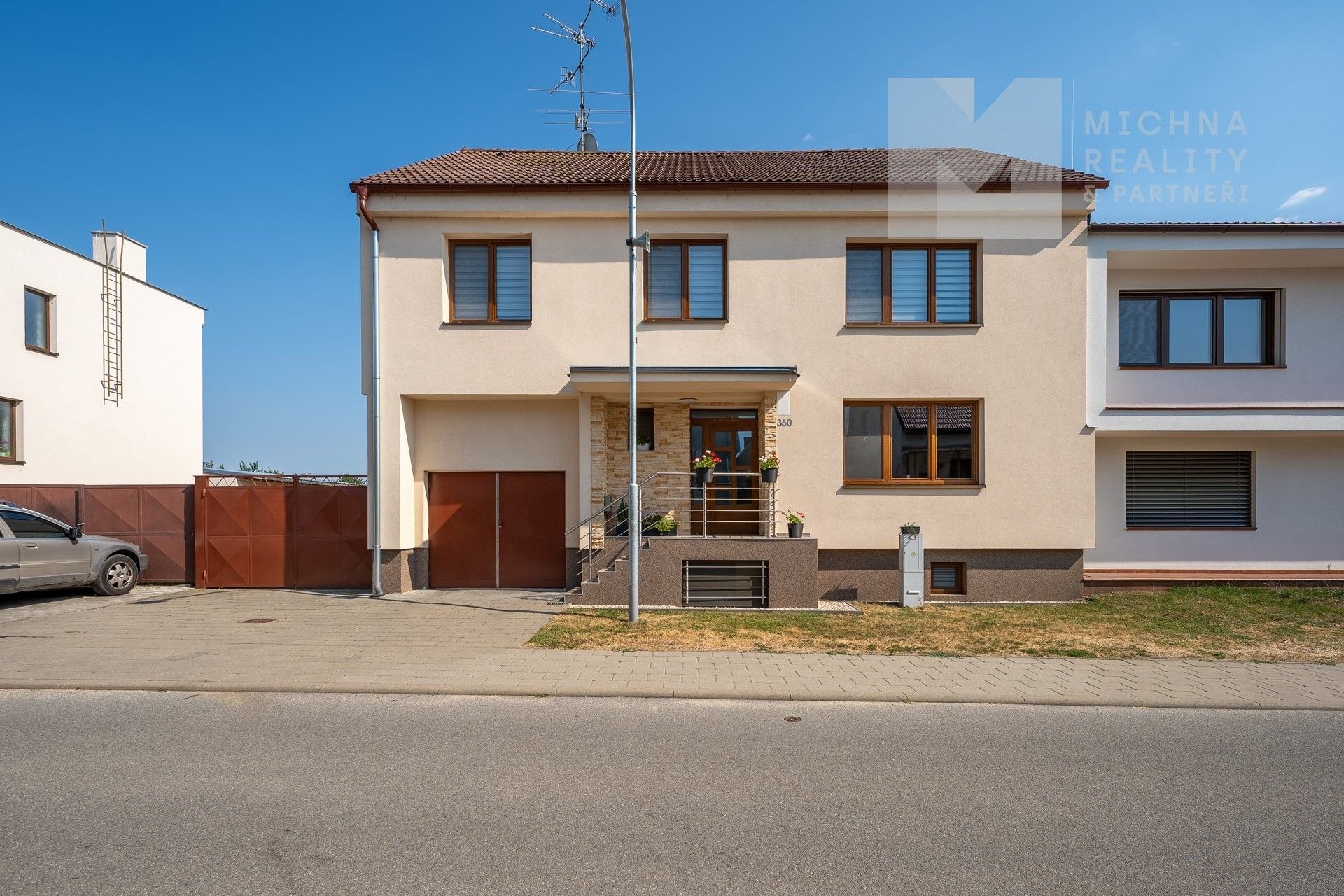 Rodinné domy, Mládežnická, Březí, 230 m² - 1