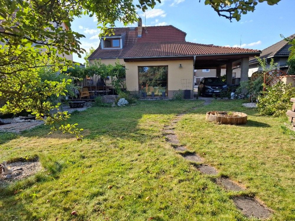 Rodinné domy, Opletalova, Hřebeč, 153 m²