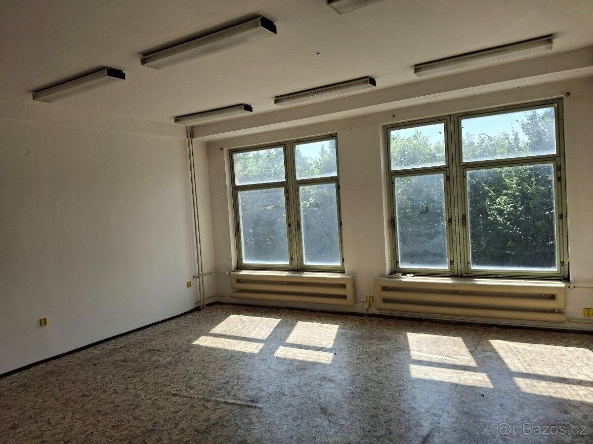Kancelář · Tábor, 390 02 - 3