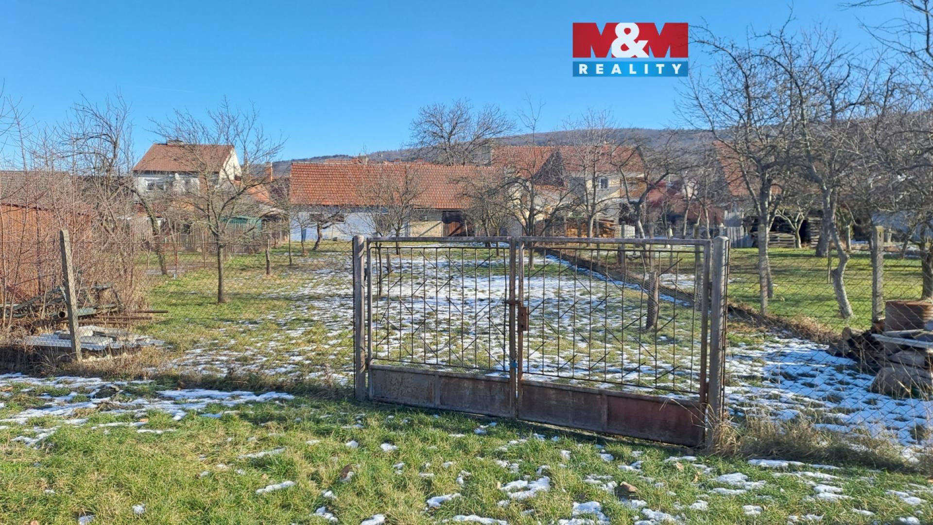 Zahrady, Velká nad Veličkou