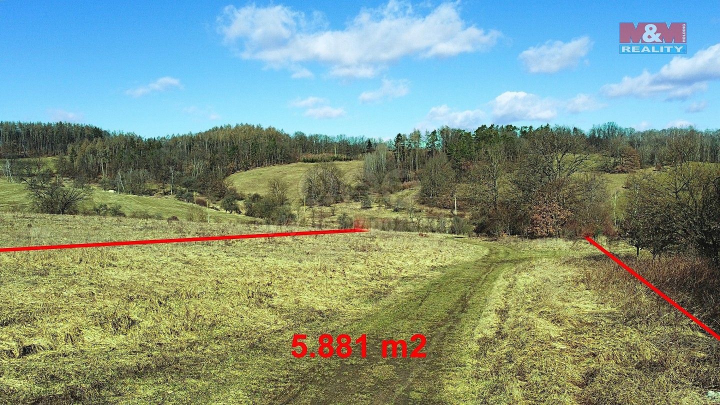 Louka, 5 881 m²