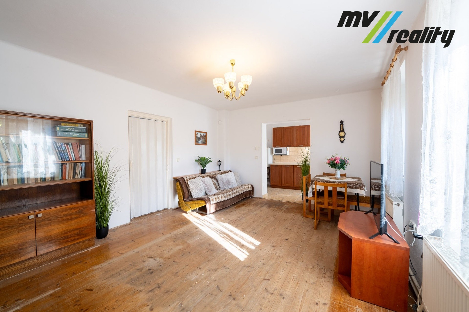 Prodej rodinný dům - K. Čapka 263, Poděbrady III, 137 m² - 5